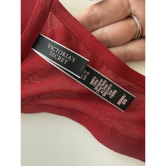 Victoria's Secret Very Sexy Push-Up Bra Color Red 32DDD lace lacy 32f - Picture 8 of 11